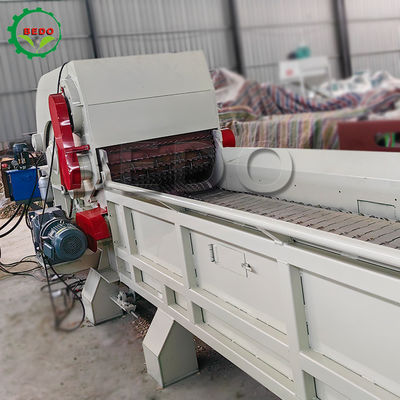 Elektryczny silnik Maszyna krusząca drewno szerokość 1000 mm nakładnik końcowy szczątki drewna rozmiar 25-35 mm dla drewna